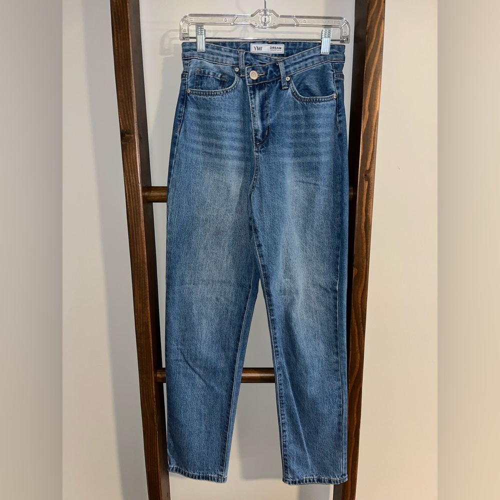 crossover jeans